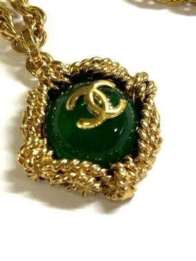 Chanel Gripoix-Style Green Medallion Necklace